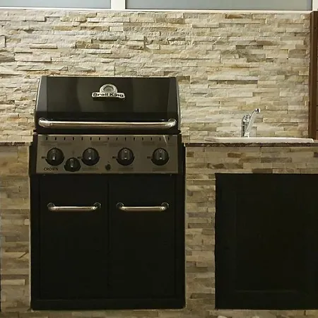 Дом отдыха Beautiful Duplex With Jacuzzi *